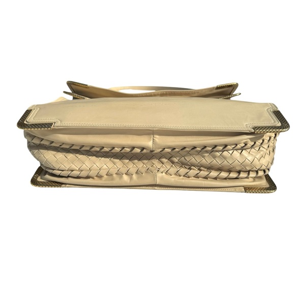 Bottega Veneta Intrecciato Shoulder Bag Large Double Flap - Picture 11 of 17